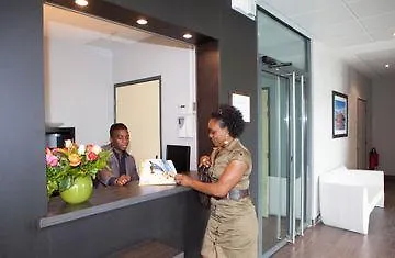 Adonis Paris Sud Aparthotel Chevilly-Larue 3*,